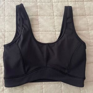 Wilo sports bra